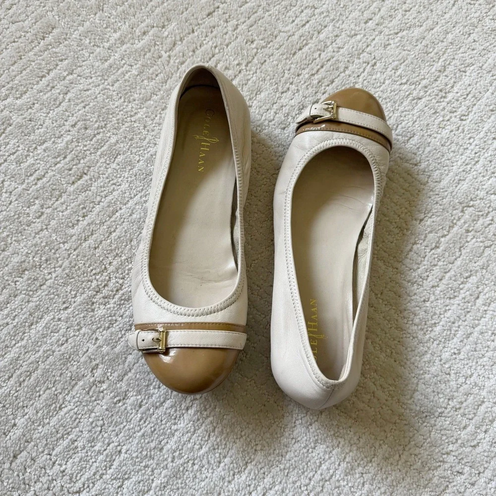 Cole Haan Nike Air Tali Ballet Flats Cream Tan Patent Cap Toe Buckle D37325 8.5